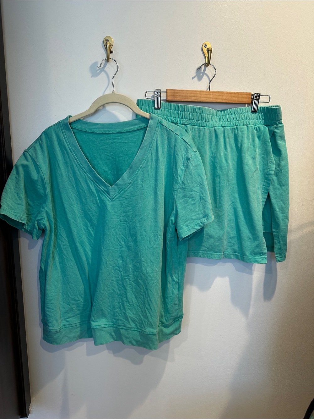 Source Unknown Teal V-Neck Short Sleeve Top & Elastic Waist Shorts Set